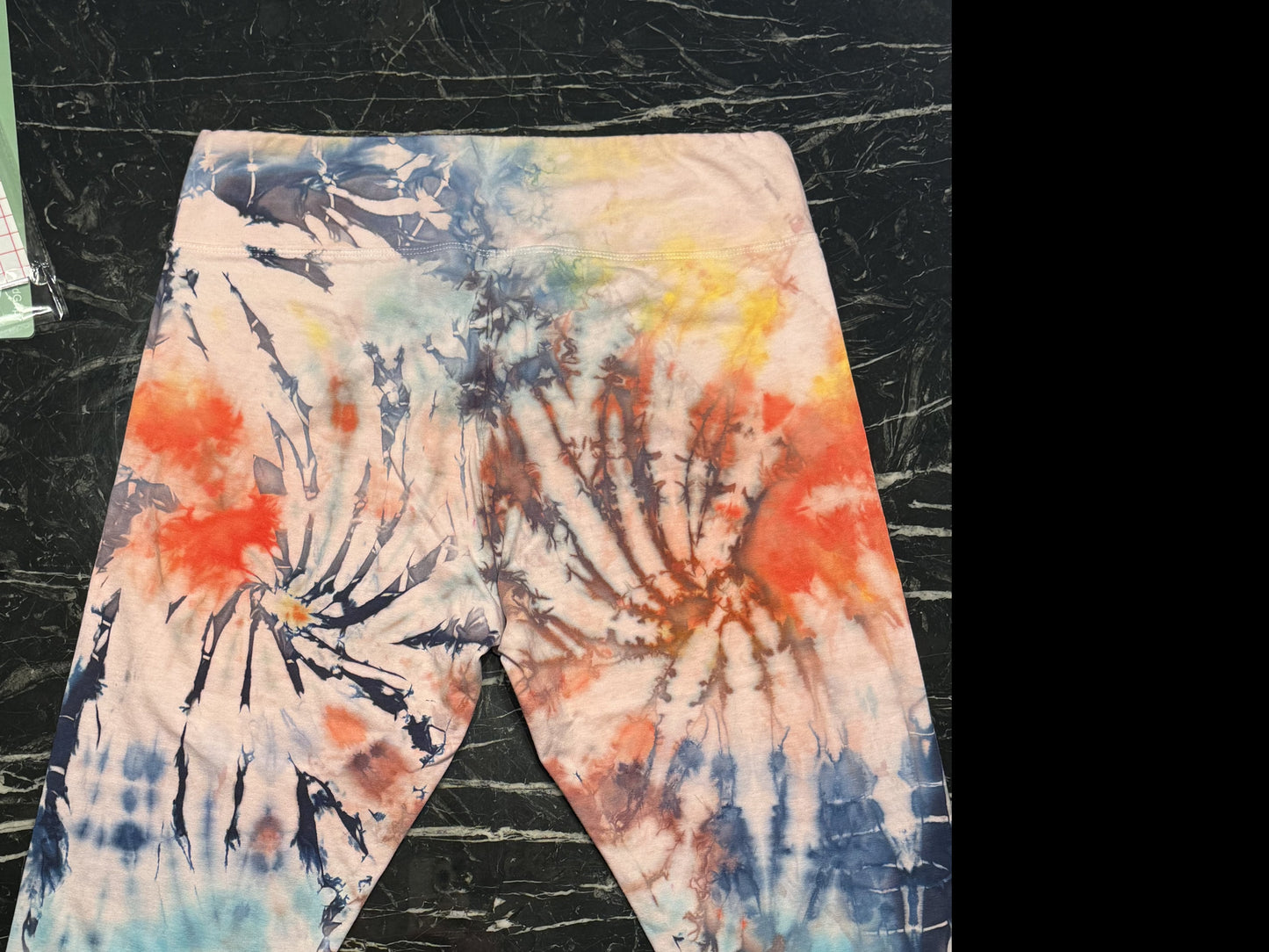 Ice Dye Women's Capri Leggings #C2