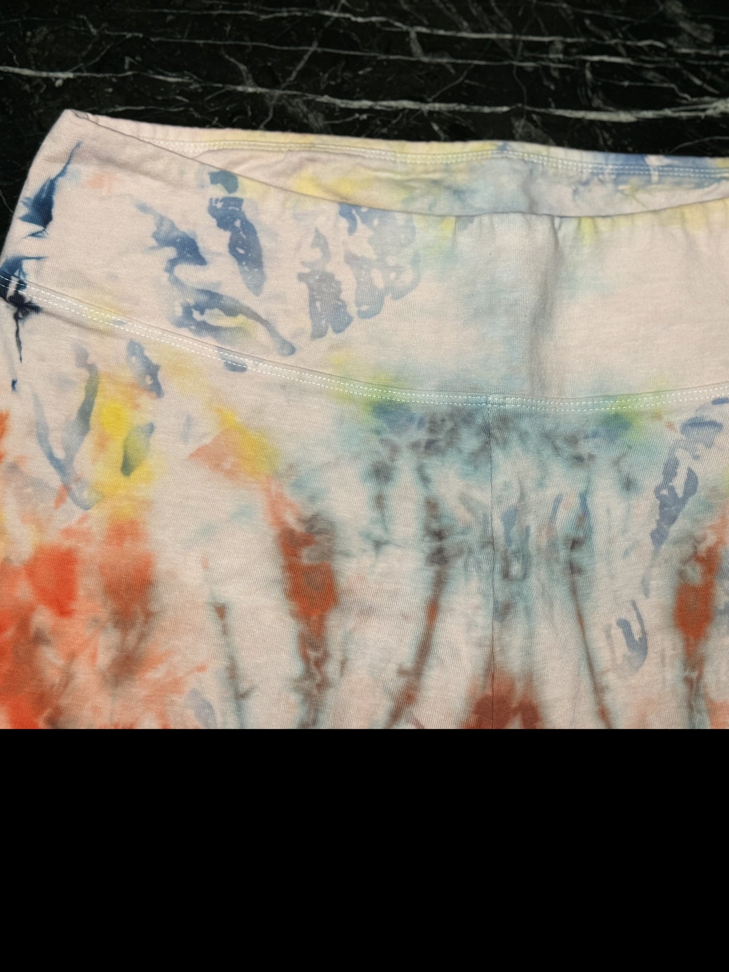 Ice Dye Women's Capri Leggings #C2